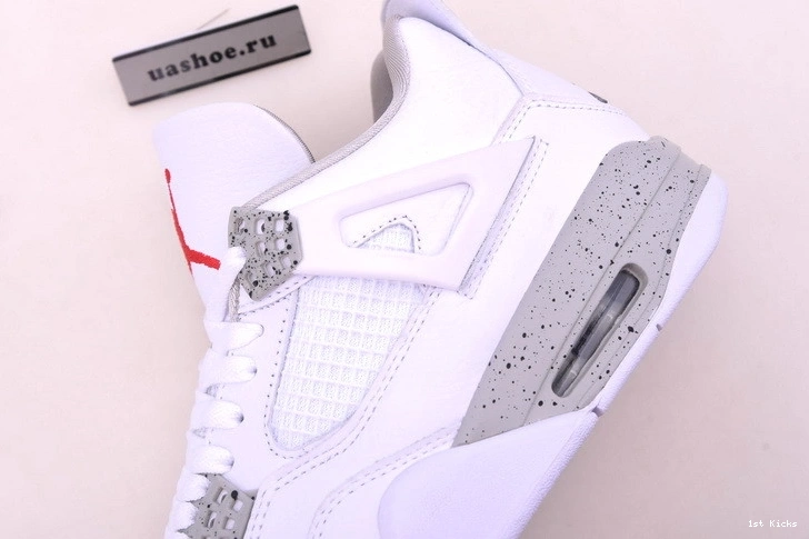 White  4 Jordan CT8527-100 Retro Oreo 1112